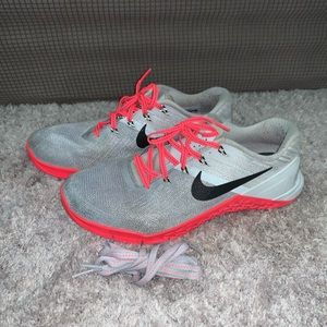 Nike Women's Metcon 3